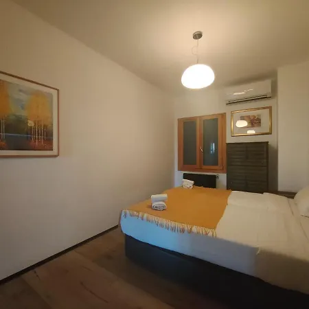 Luxury 3br Of Born Apartment *